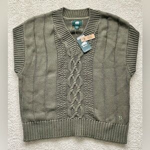Brand New - Roots Organic Cotton Womens V-neck vest sweater , size: S